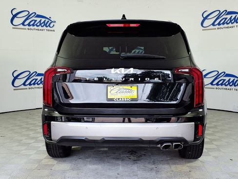 Used 2025 Kia Telluride S FWD image 4