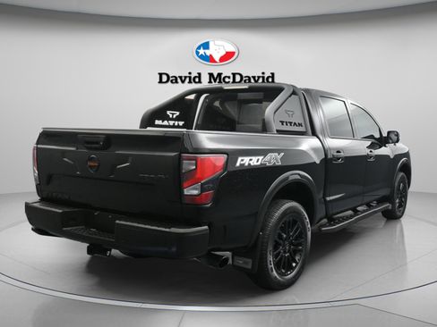 Used 2021 Nissan Titan PRO-4X w/ Pro-4x Convenience Package image 8