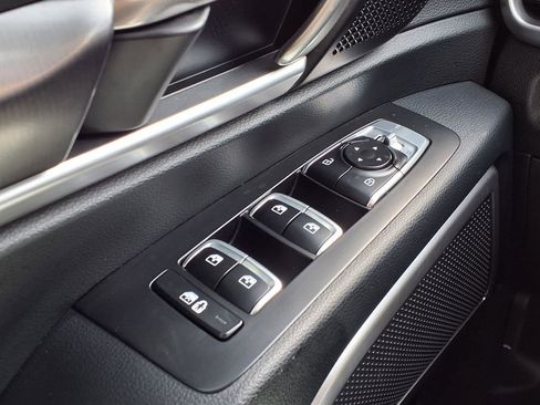 Used 2024 Kia Telluride LX FWD image 19