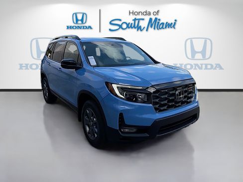 Certified 2024 Honda Passport TrailSport image 1