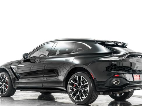 Used 2021 Aston Martin DBX AWD/4WD image 33