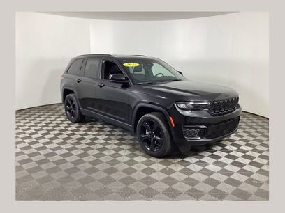 Used 2022 Jeep Grand Cherokee Altitude