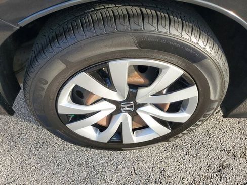 Used 2022 Honda Civic LX image 9