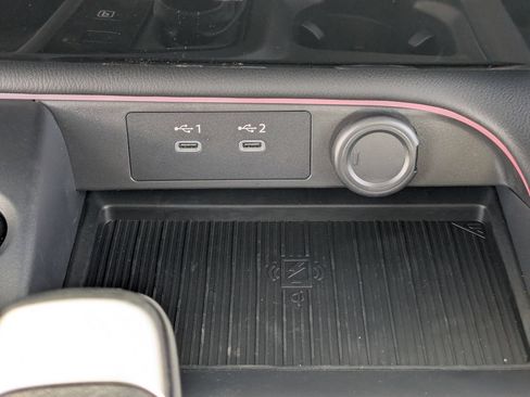 Used 2026 Nissan Sentra SV w/ SV Convenience Package FWD image 18