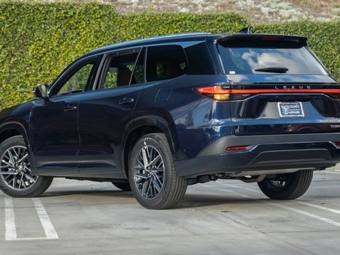 New 2026 Lexus TX 350 FWD image 2