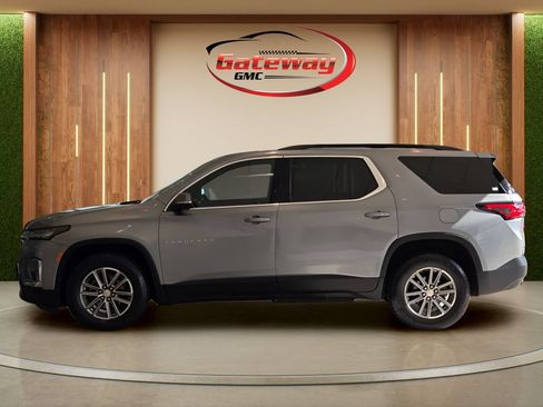 Used 2023 Chevrolet Traverse LT AWD/4WD image 4