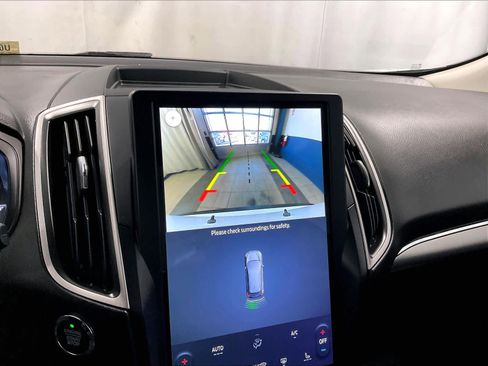 Used 2022 Ford Edge SEL w/ Convenience Package image 19