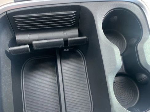 Used 2018 RAM 1500 Lone Star image 32