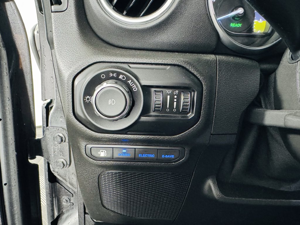 Used 2021 Jeep Wrangler Unlimited Sahara AWD/4WD image 10
