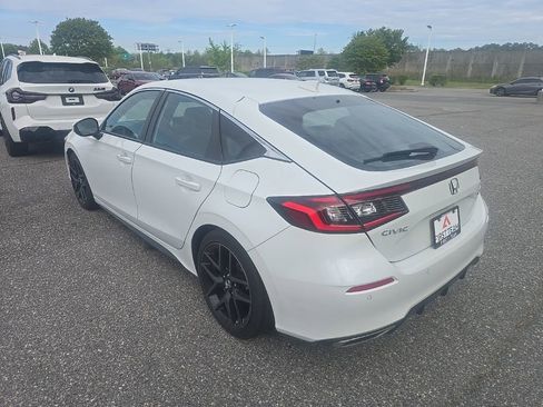 Used 2024 Honda Civic Sport Touring image 7