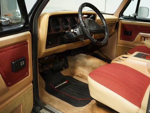 Used 1988 Dodge Ramcharger 2WD image 4