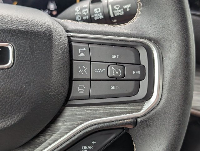 Used 2024 Jeep Wagoneer Series II w/ Flexible Seating Group AWD/4WD image 19