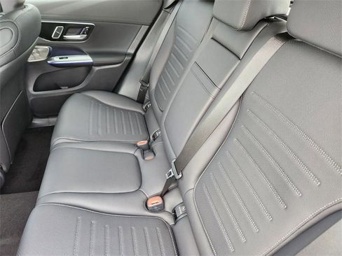 New 2026 Mercedes-Benz GLC 300 4MATIC image 12