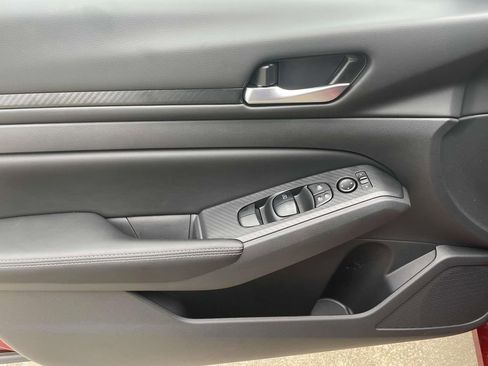 New 2025 Nissan Altima 2.5 SV image 15