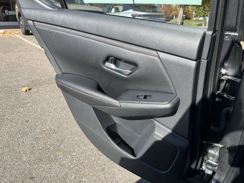 Certified 2023 Nissan Sentra SR w/ Trunk Package image 29