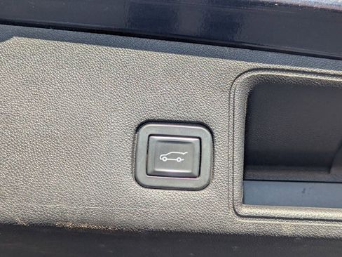 Used 2019 GMC Terrain SLT w/ Preferred Package AWD/4WD image 31