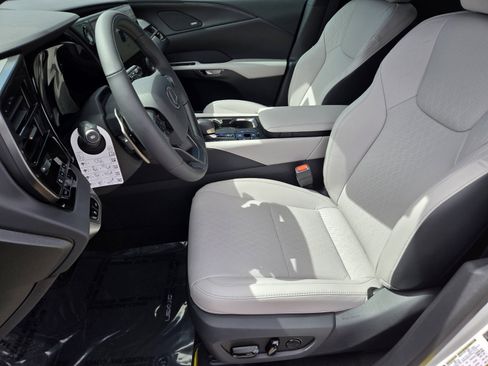 New 2026 Lexus RX 350 FWD image 6