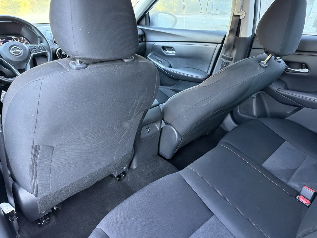 Certified 2025 Nissan Sentra SR w/ Midnight Edition FWD image 18