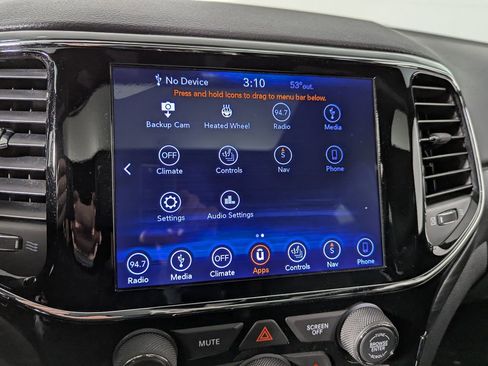 Used 2019 Jeep Grand Cherokee Altitude image 28