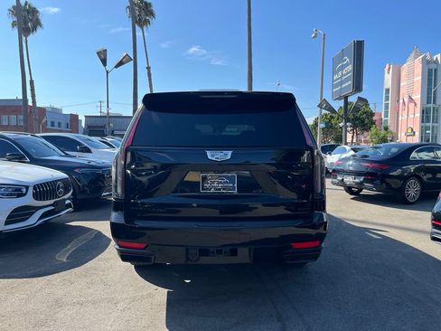 Used 2021 Cadillac Escalade ESV Sport Platinum AWD/4WD image 6