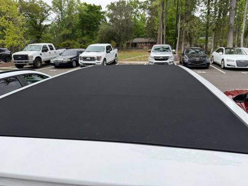 Used 2024 Jeep Wrangler Unlimited Sahara image 8