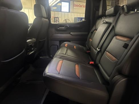 Used 2024 GMC Sierra 1500 AT4 w/ Technology Package AWD/4WD image 27