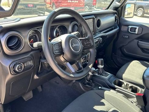 Used 2022 Jeep Gladiator Sport AWD/4WD image 20
