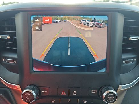 Used 2022 RAM 2500 Laramie w/ Snow Chief Group AWD/4WD image 22