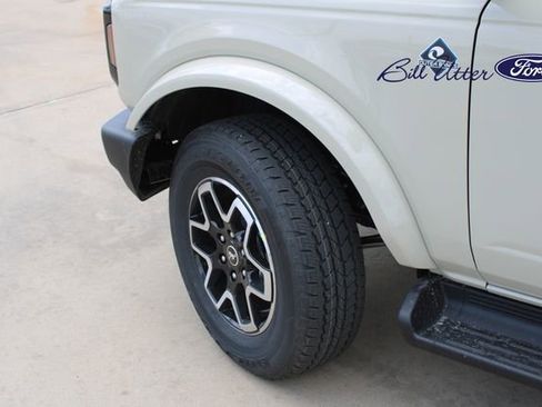 New 2026 Ford Bronco Outer Banks AWD/4WD image 5