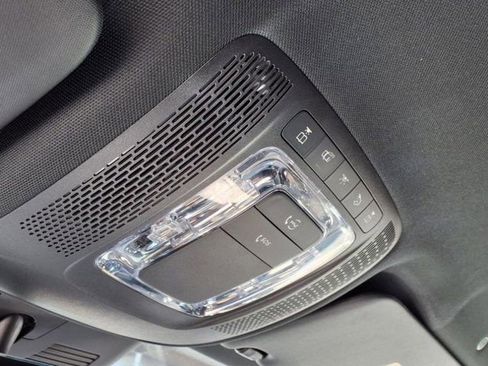 Used 2025 Mercedes-Benz GLA 250 image 19