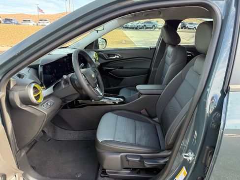 New 2026 Chevrolet Trax LT w/ LT Convenience Package image 10