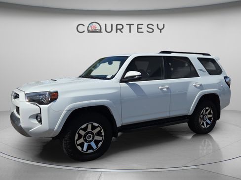 Certified 2024 Toyota 4Runner TRD Off-Road Premium w/ Moonroof Package AWD/4WD image 1
