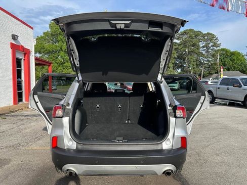 Used 2020 Ford Escape SE FWD image 28