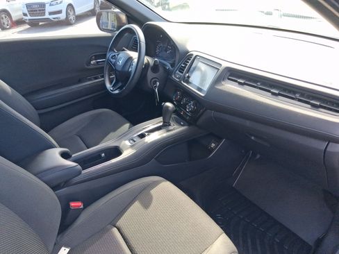 Used 2019 Honda HR-V Sport image 29
