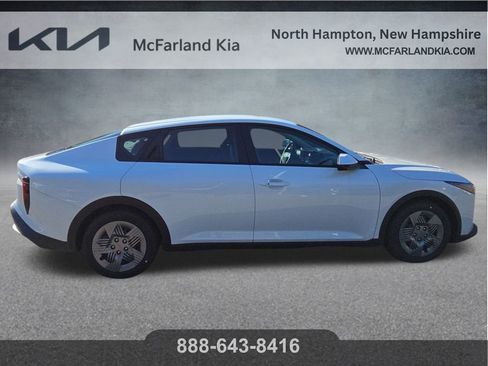 New 2025 Kia K4 LX image 7