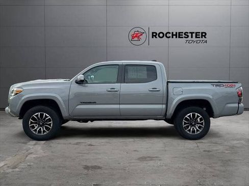 Certified 2021 Toyota Tacoma TRD Sport w/ TRD Premium Sport Package AWD/4WD image 33