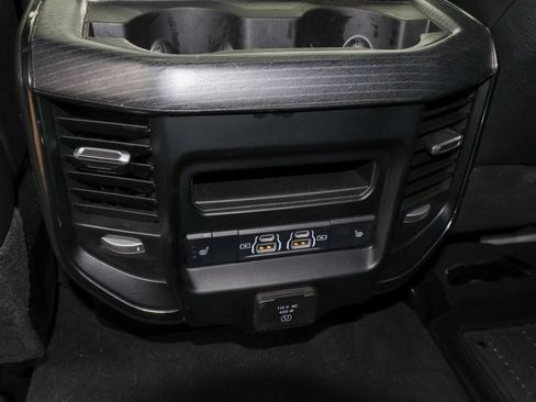 Used 2024 RAM 2500 Limited AWD/4WD image 16