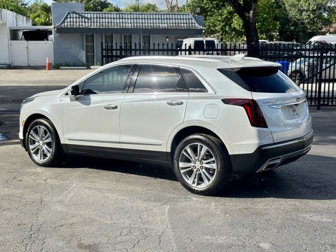 Used 2025 Cadillac XT5 Premium Luxury w/ Technology Package FWD image 5