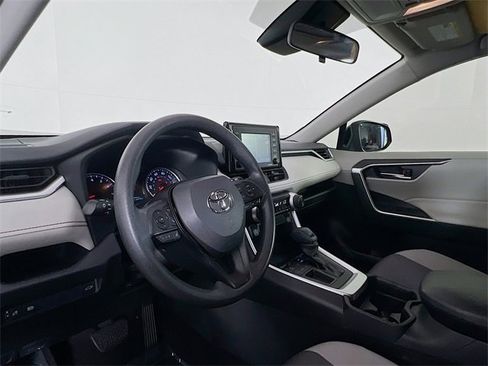 Used 2020 Toyota RAV4 XLE image 11
