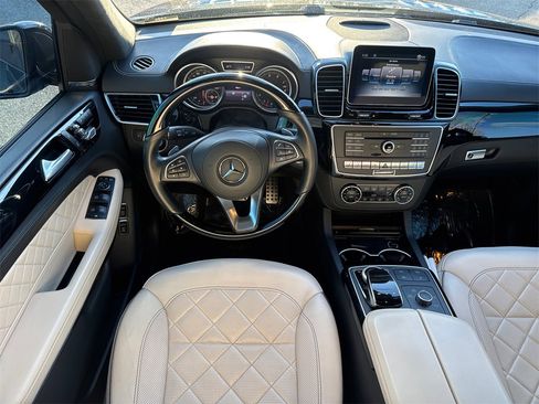 Used 2019 Mercedes-Benz GLS 550 4MATIC image 22
