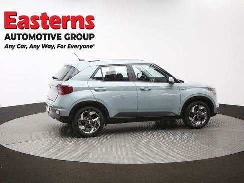 Used 2025 Hyundai Venue SEL FWD image 45