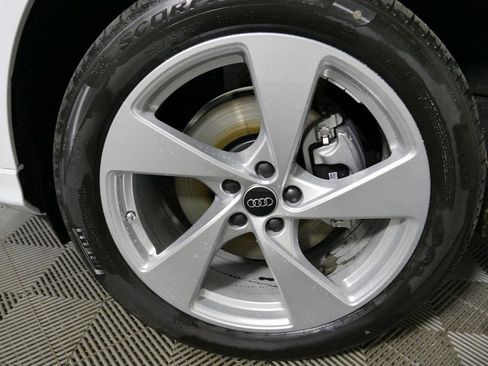 New 2025 Audi Q5 Premium Plus image 9