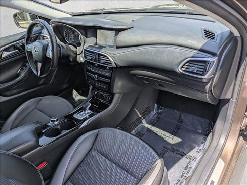 Used 2019 INFINITI QX30 AWD w/ Navigation Package image 20