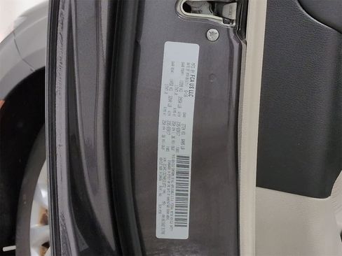 Certified 2017 Chrysler Pacifica Touring w/ Tire & Wheel Group image 34