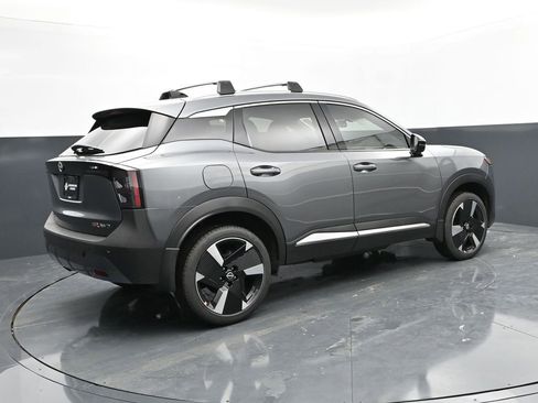 New 2026 Nissan Kicks SR w/ SR Premium Package image 5