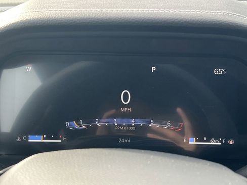 New 2025 Jeep Grand Cherokee Limited w/ Luxury Tech Group II image 11