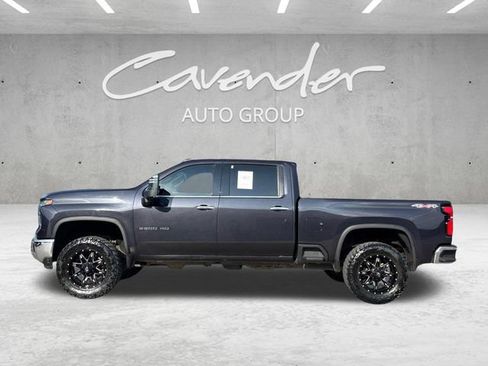 Used 2024 Chevrolet Silverado 2500 LTZ AWD/4WD image 16