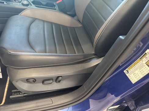 Used 2023 Volkswagen Taos SEL image 21