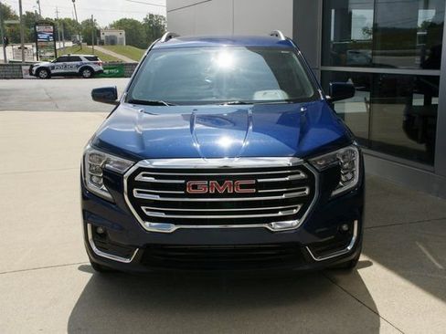 Used 2023 GMC Terrain SLT FWD image 6