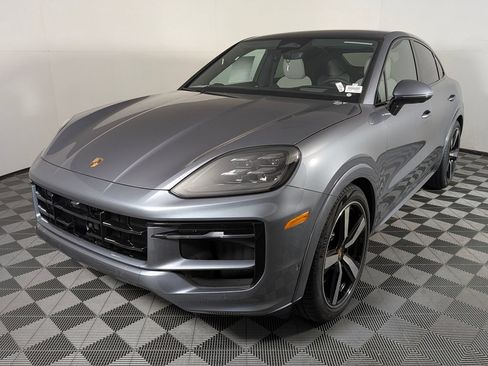 New 2026 Porsche Cayenne GTS AWD/4WD image 1